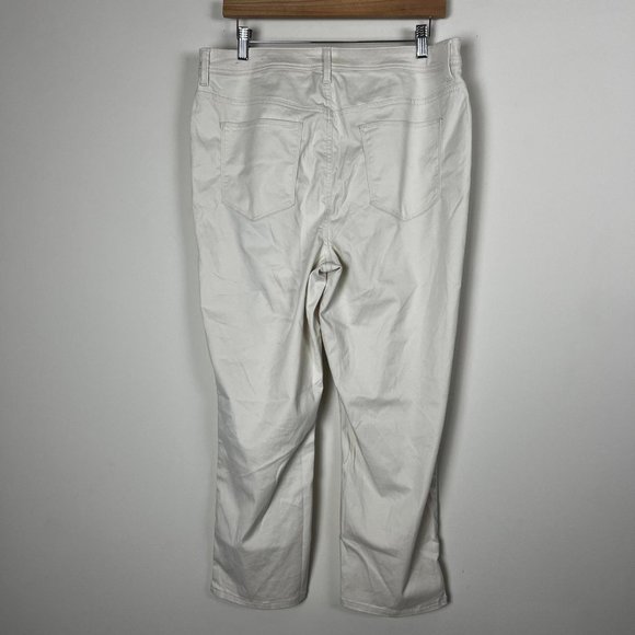 Chicos Slim Leg Crop Cream Pant 12 - Picture 2 of 2